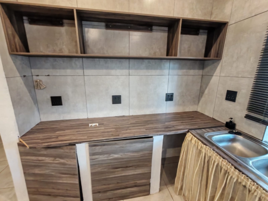 To Let  Bedroom Property for Rent in Potchefstroom North West